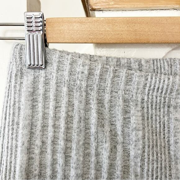 SHEIN Womens Gray Frenchy Rib Knit Elastic Waist Flare Leg Pants Size PM - Picture 3 of 5